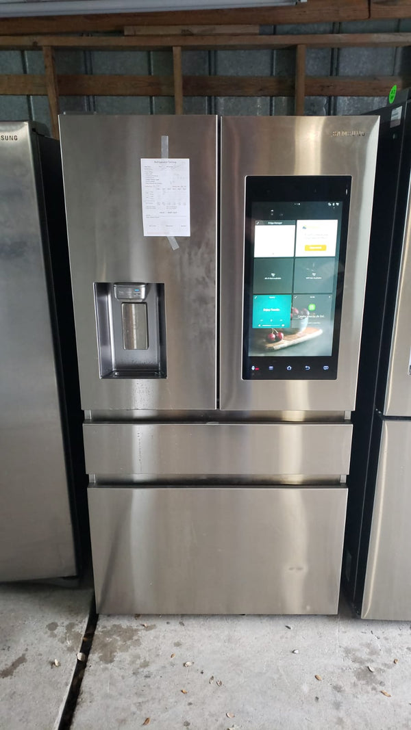An example of a Samsung “Scratch and Dent” refrigerator from our program.