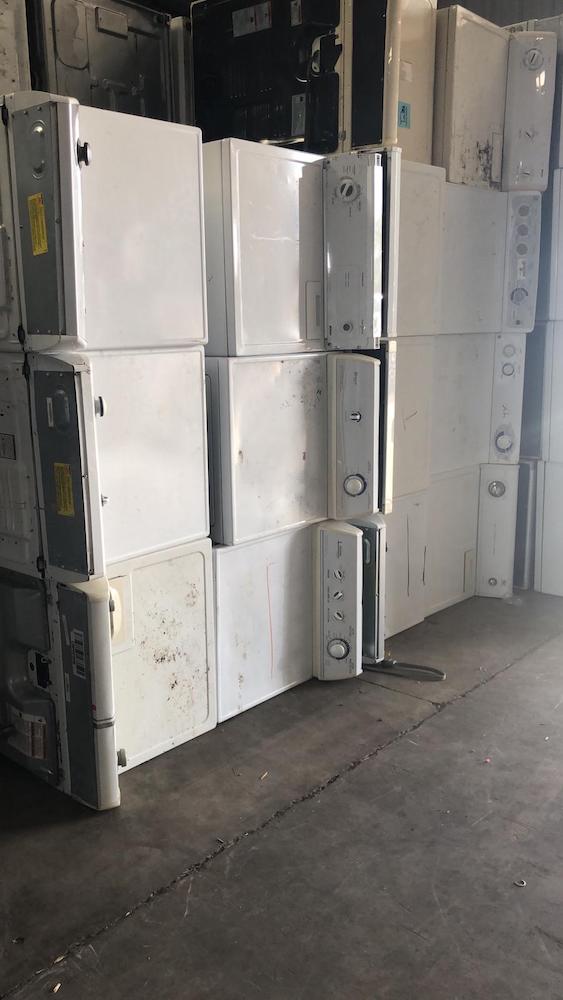 More used Washers and Dryers for sale. Available by the truckload or individually (minimum 10 items).